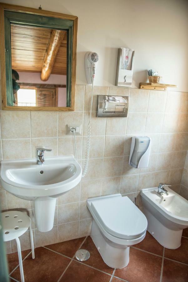 B&B Rifugio Tra Gli Ulivi 坎帕尼亚 外观 照片