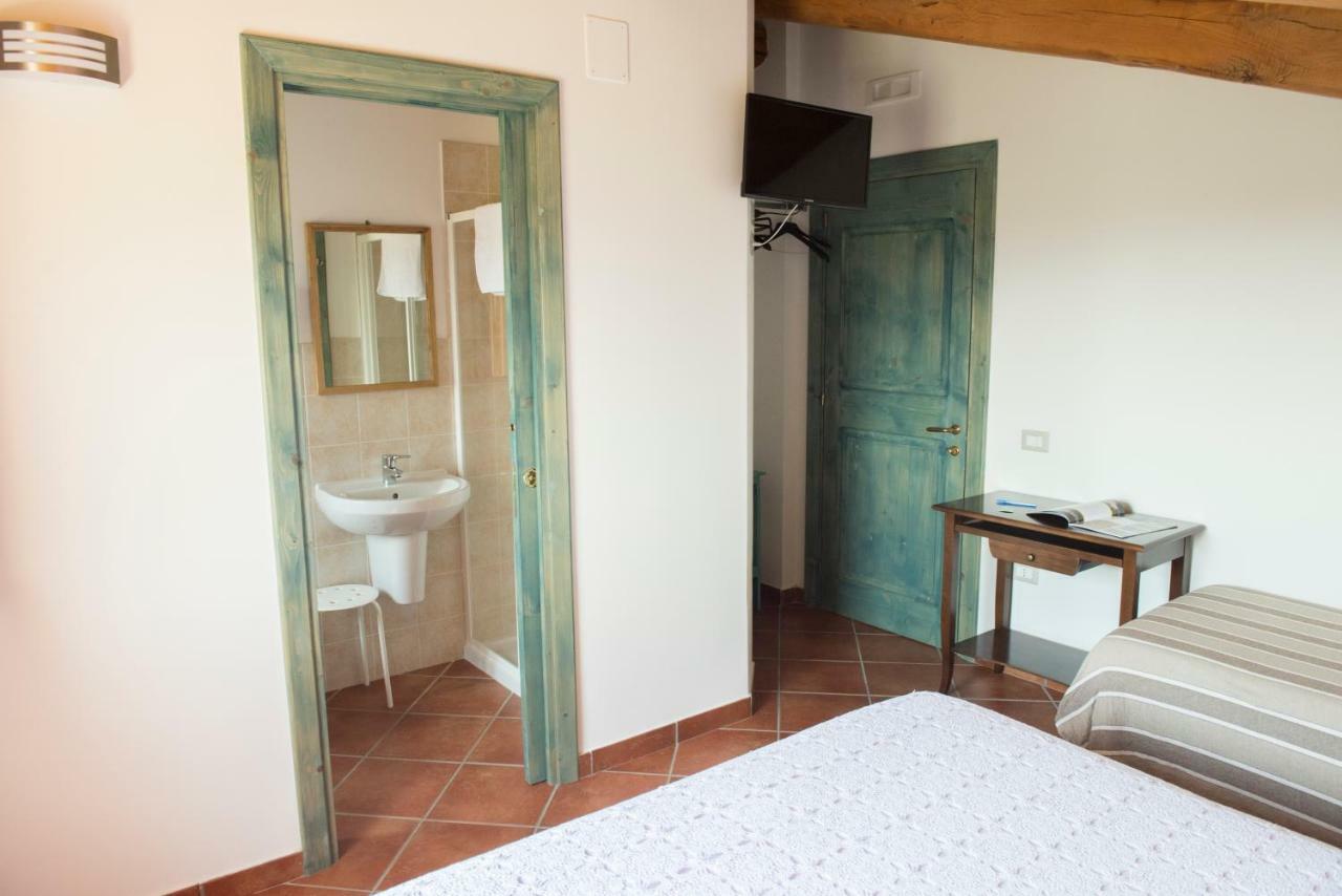 B&B Rifugio Tra Gli Ulivi 坎帕尼亚 外观 照片